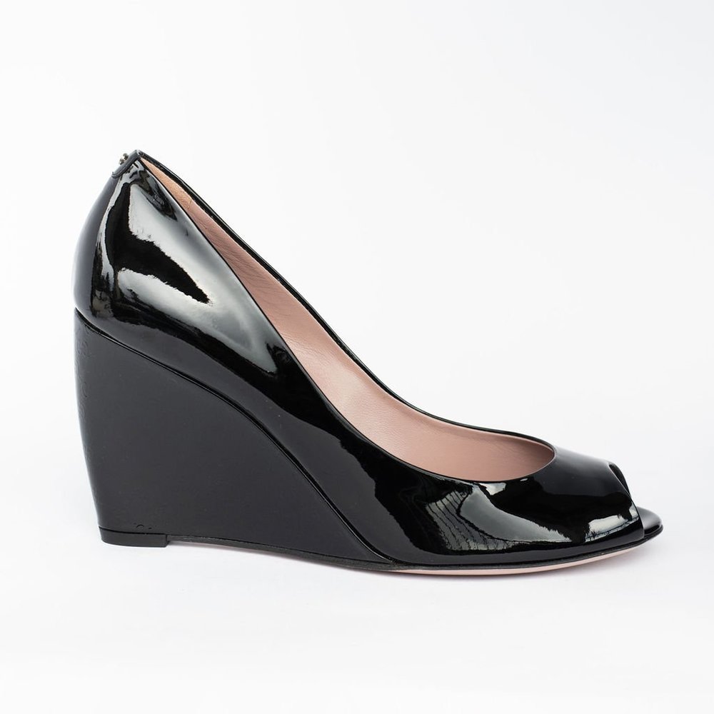 NEW Gucci Wedges- Size 38.5